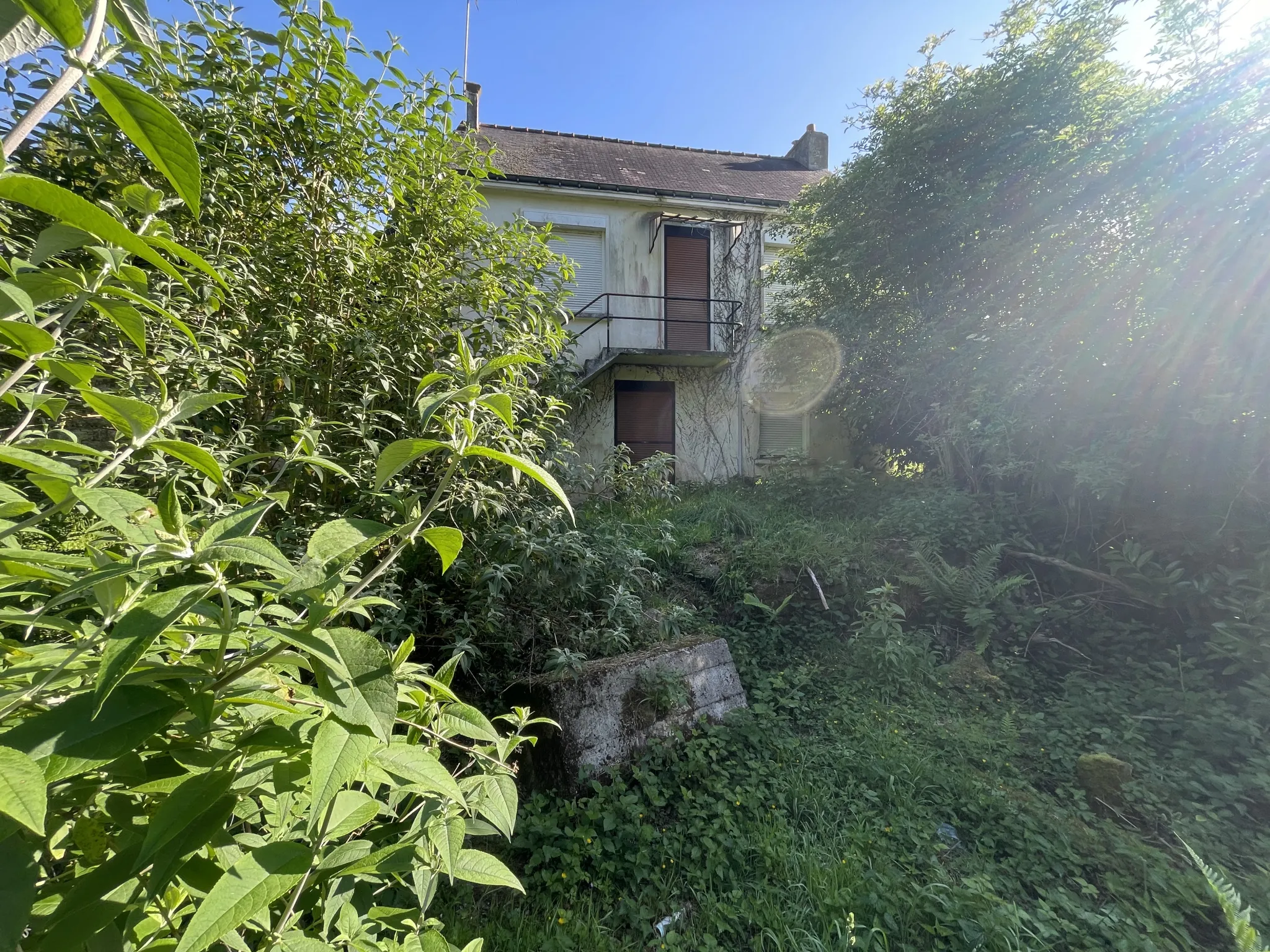 À vendre : Maison et Longère à Quistinic - Fort potentiel 