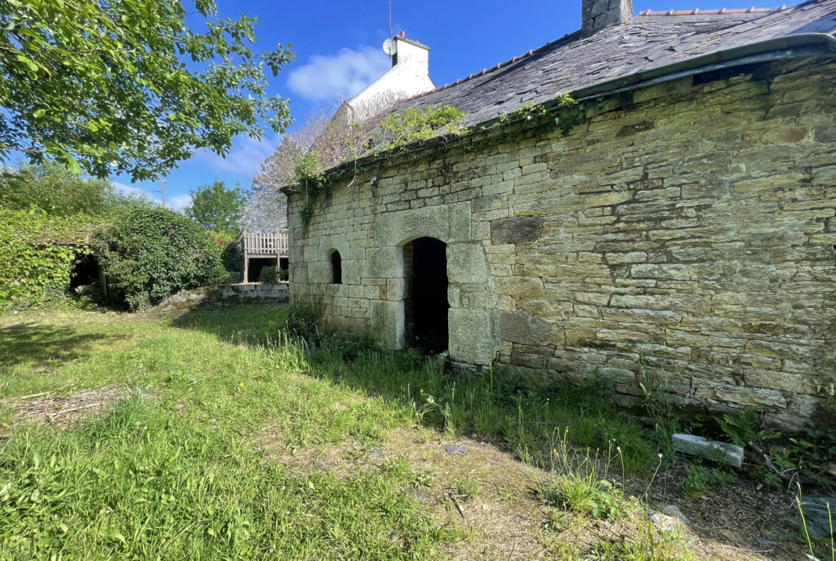 À vendre : Maison et Longère à Quistinic - Fort potentiel 