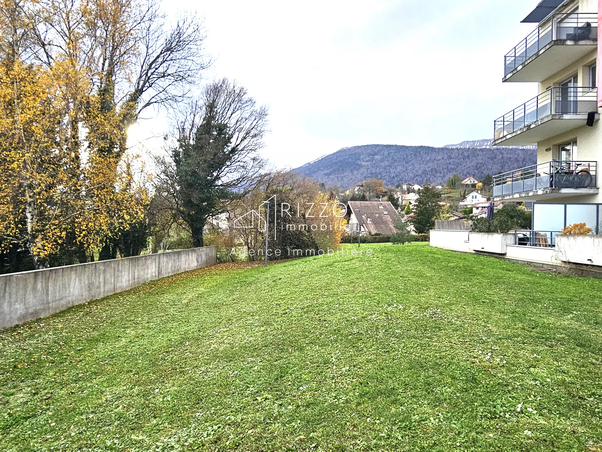 Appartement 3 pièces avec vue dégagée à Gex - 67 m² 