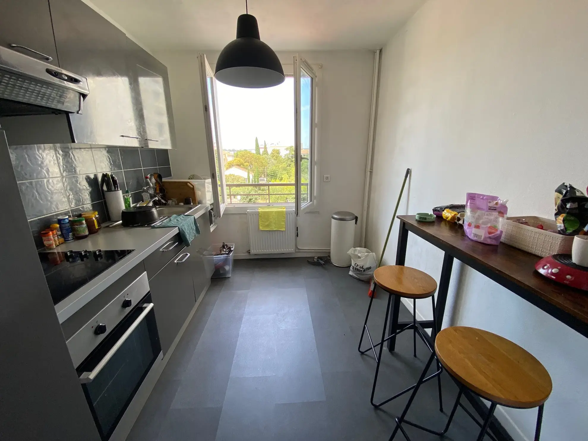 Appartement T3 à Nîmes - 61 m² avec parking, vendu occupé 