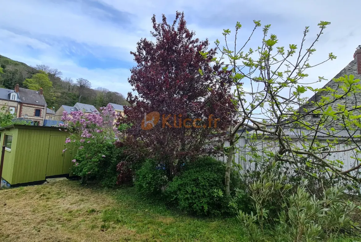 Maison brique et silex avec jardin à Fécamp à vendre 