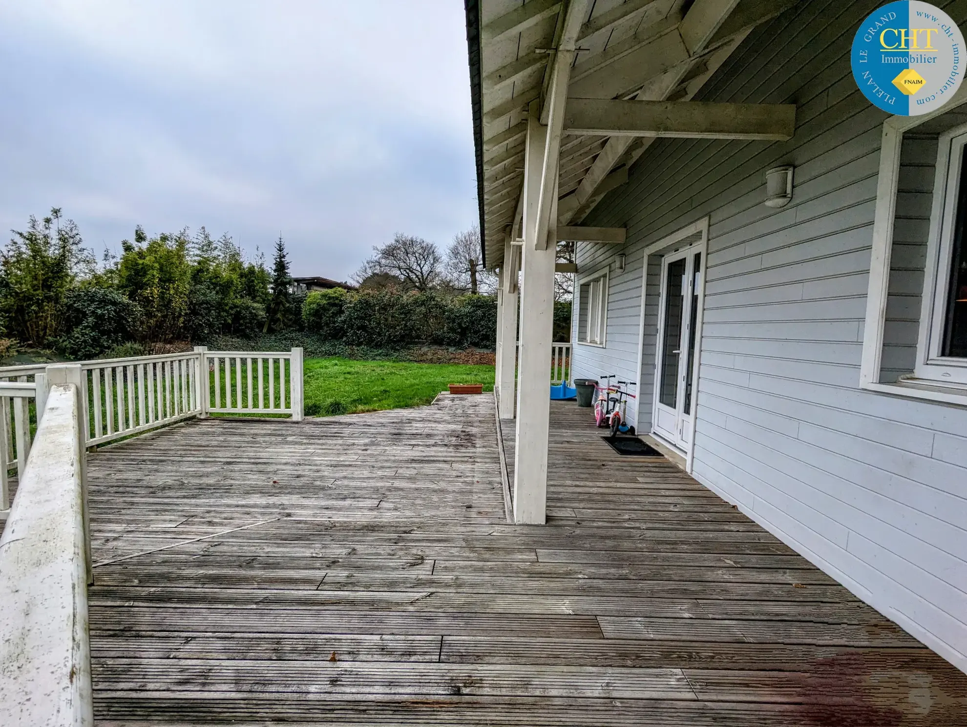 À vendre : Maison en bois écologique à Porcaro avec 4 chambres 