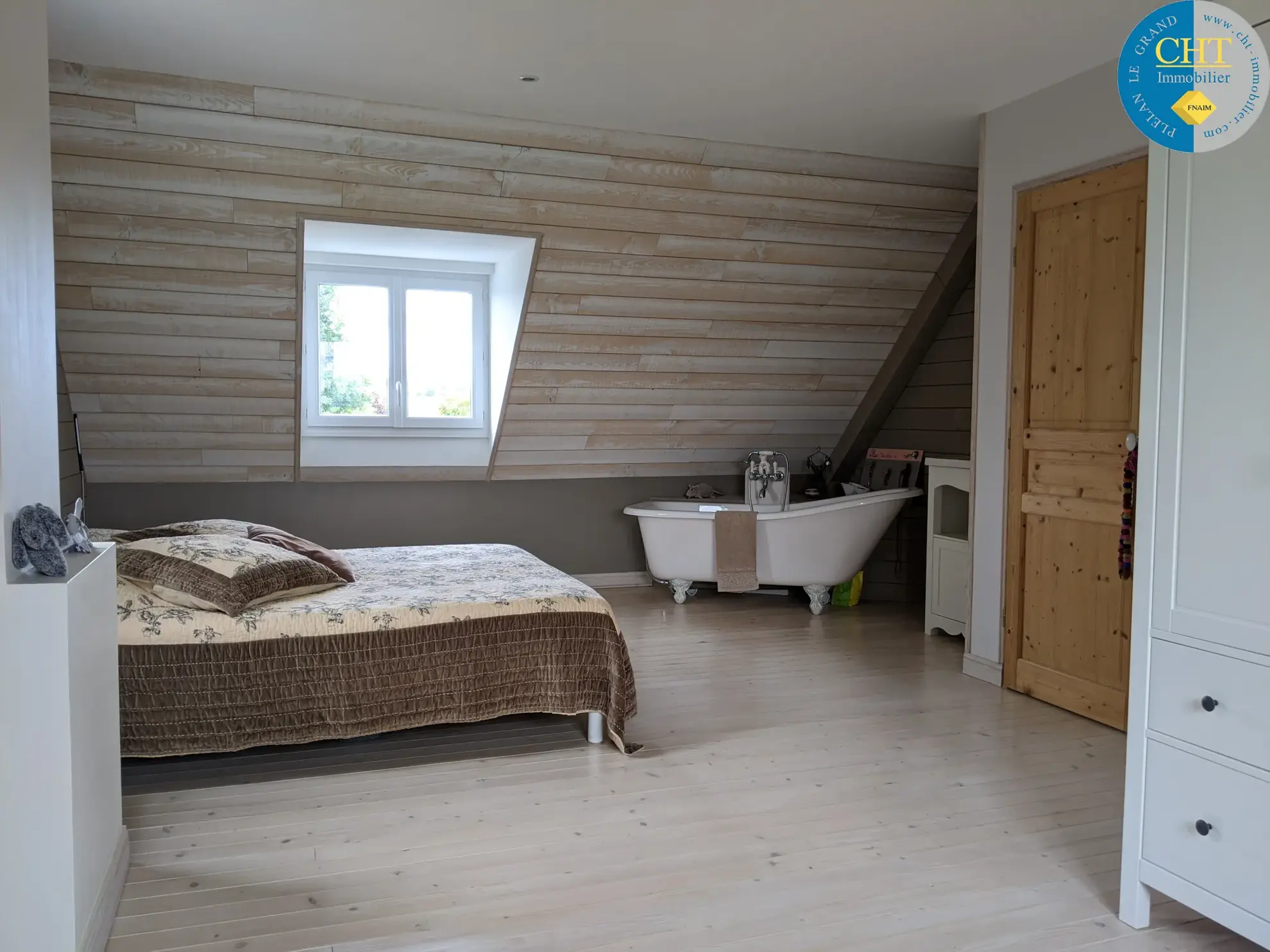 À vendre : Maison en bois écologique à Porcaro avec 4 chambres 