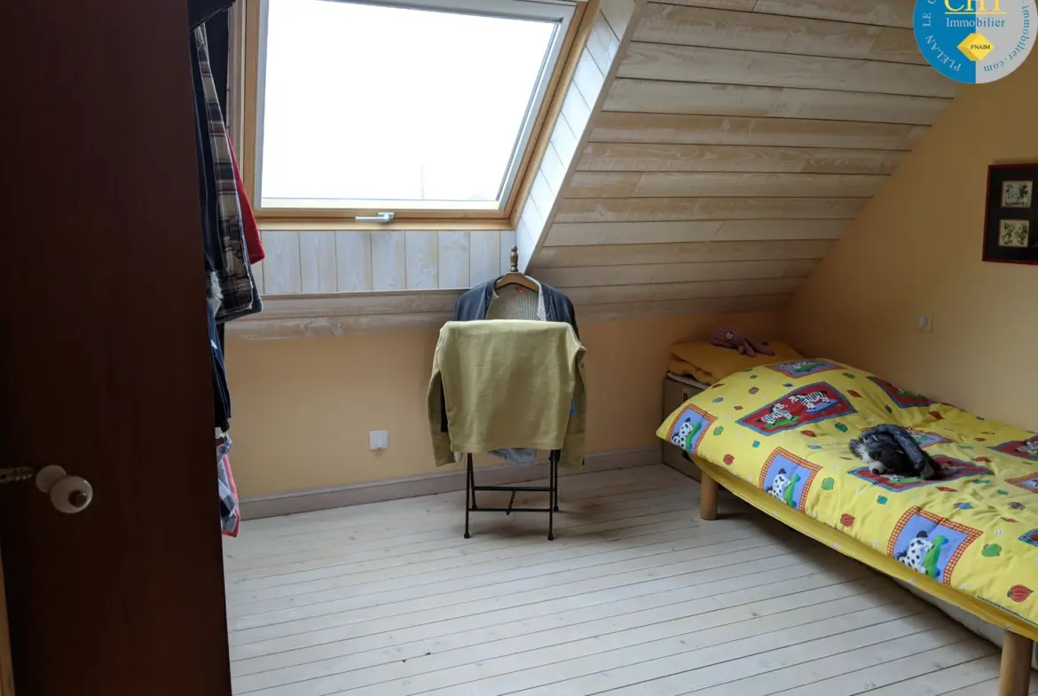 À vendre : Maison en bois écologique à Porcaro avec 4 chambres 