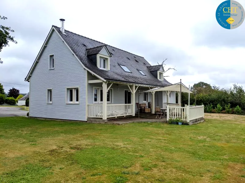 À vendre : Maison en bois écologique à Porcaro avec 4 chambres 