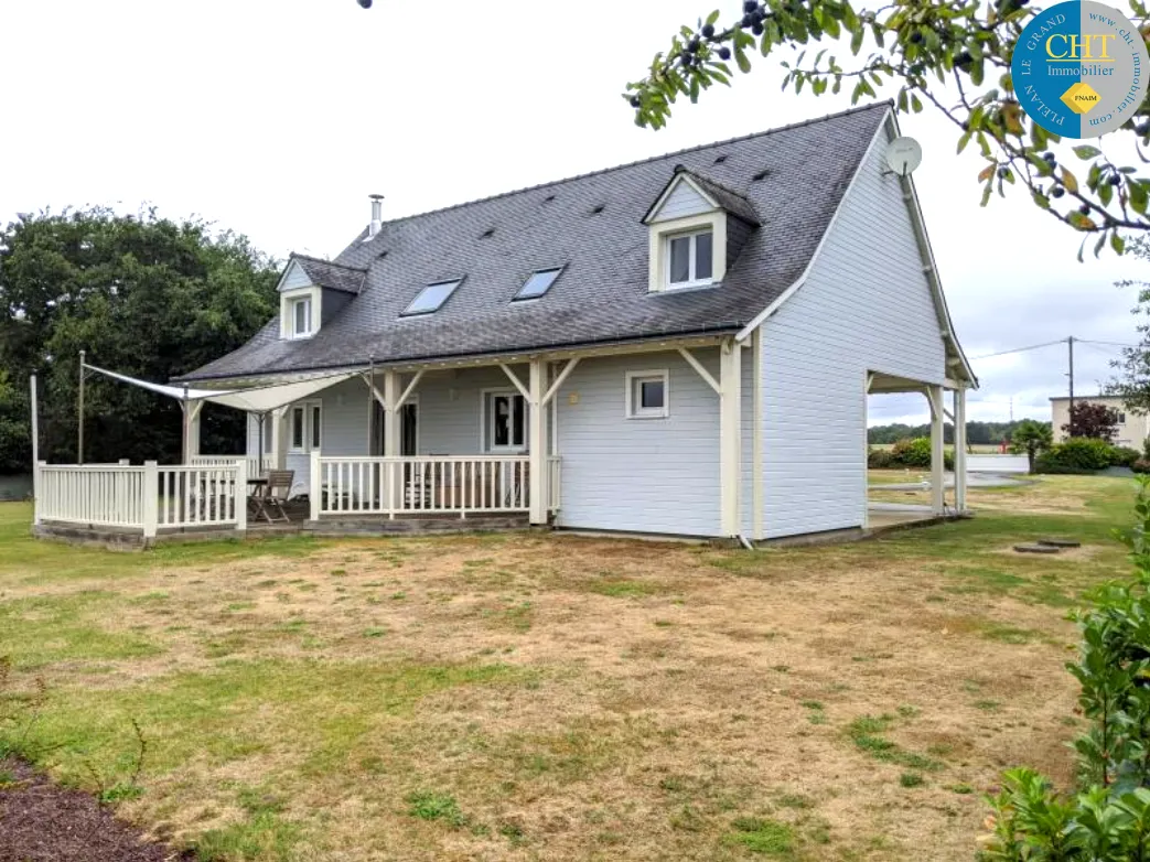 À vendre : Maison en bois écologique à Porcaro avec 4 chambres 