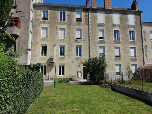 Immeuble à Nevers avec 4 appartements en bon état