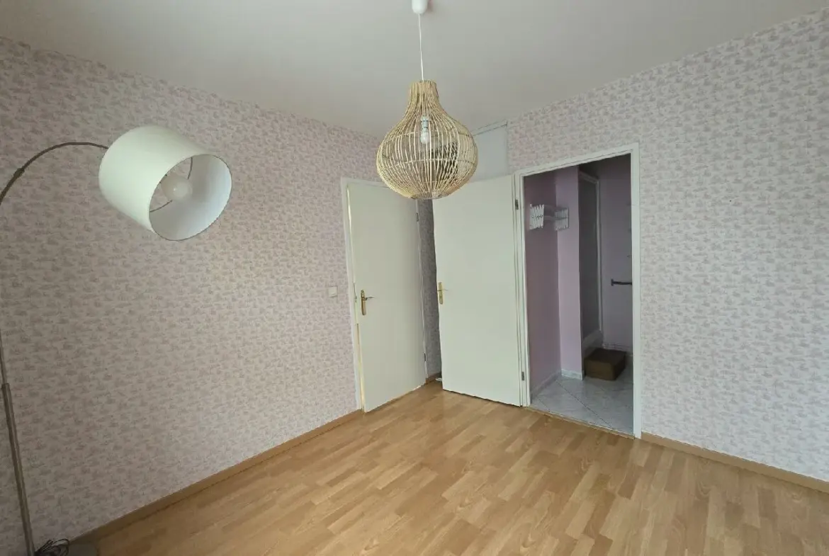 À vendre : Appartement T2 avec jardin à Saint André lez Lille 