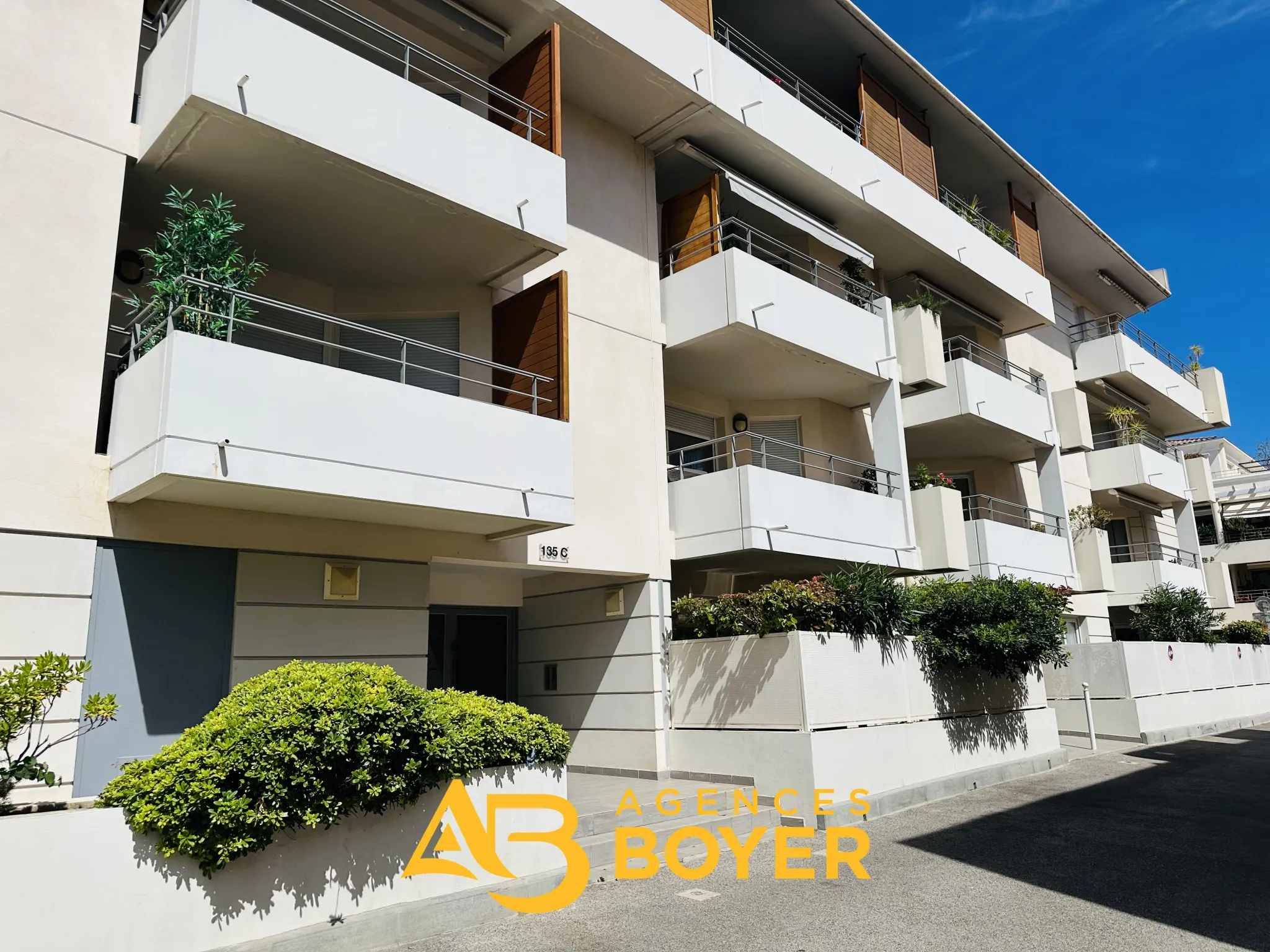 À vendre : Appartement 2 pièces en centre-ville de Bandol 