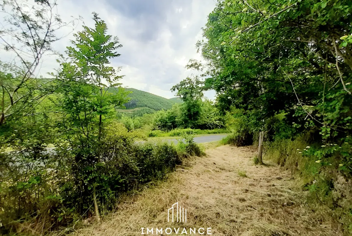 Maison de vigne à vendre avec terrain sur les hauteurs des Raspes du Tarn 