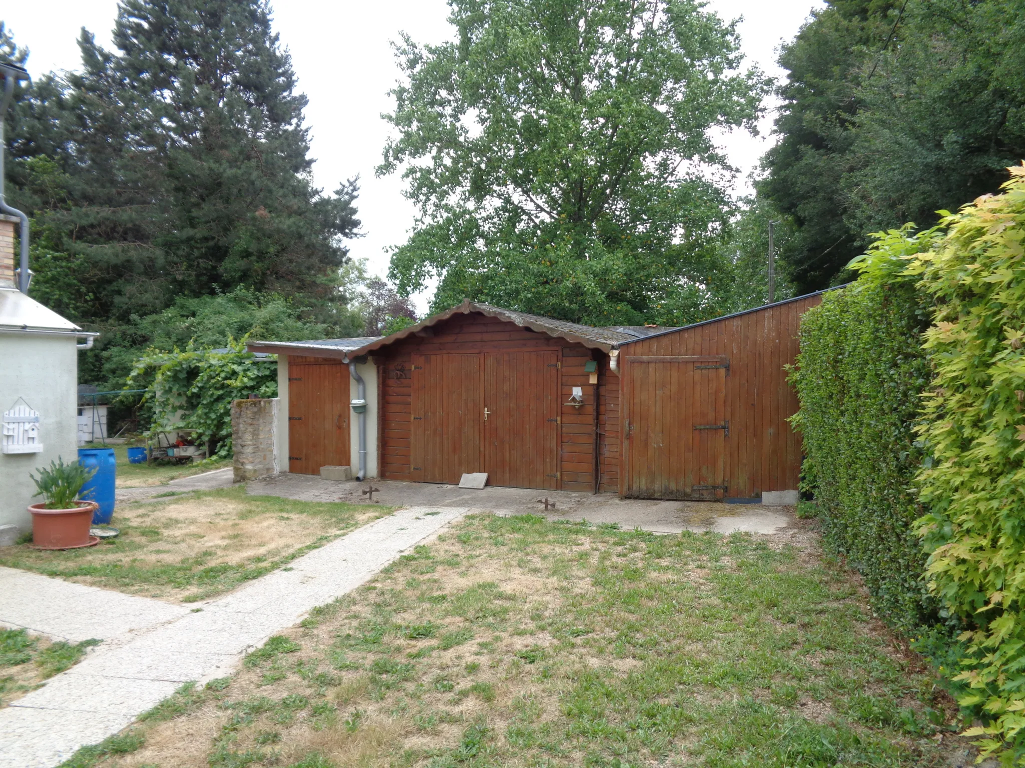 Maison indépendante de 195 m² à vendre avec 5 chambres à St Benin des Bois 