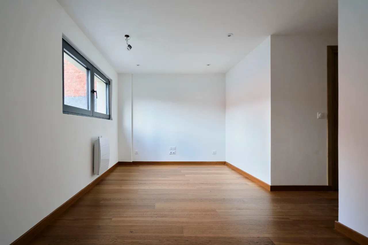 Beau Duplex de 120 m² à Roubaix avec 3 chambres et parking 