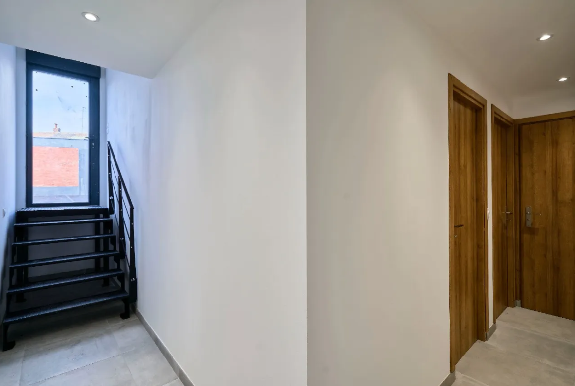 Beau Duplex de 120 m² à Roubaix avec 3 chambres et parking 