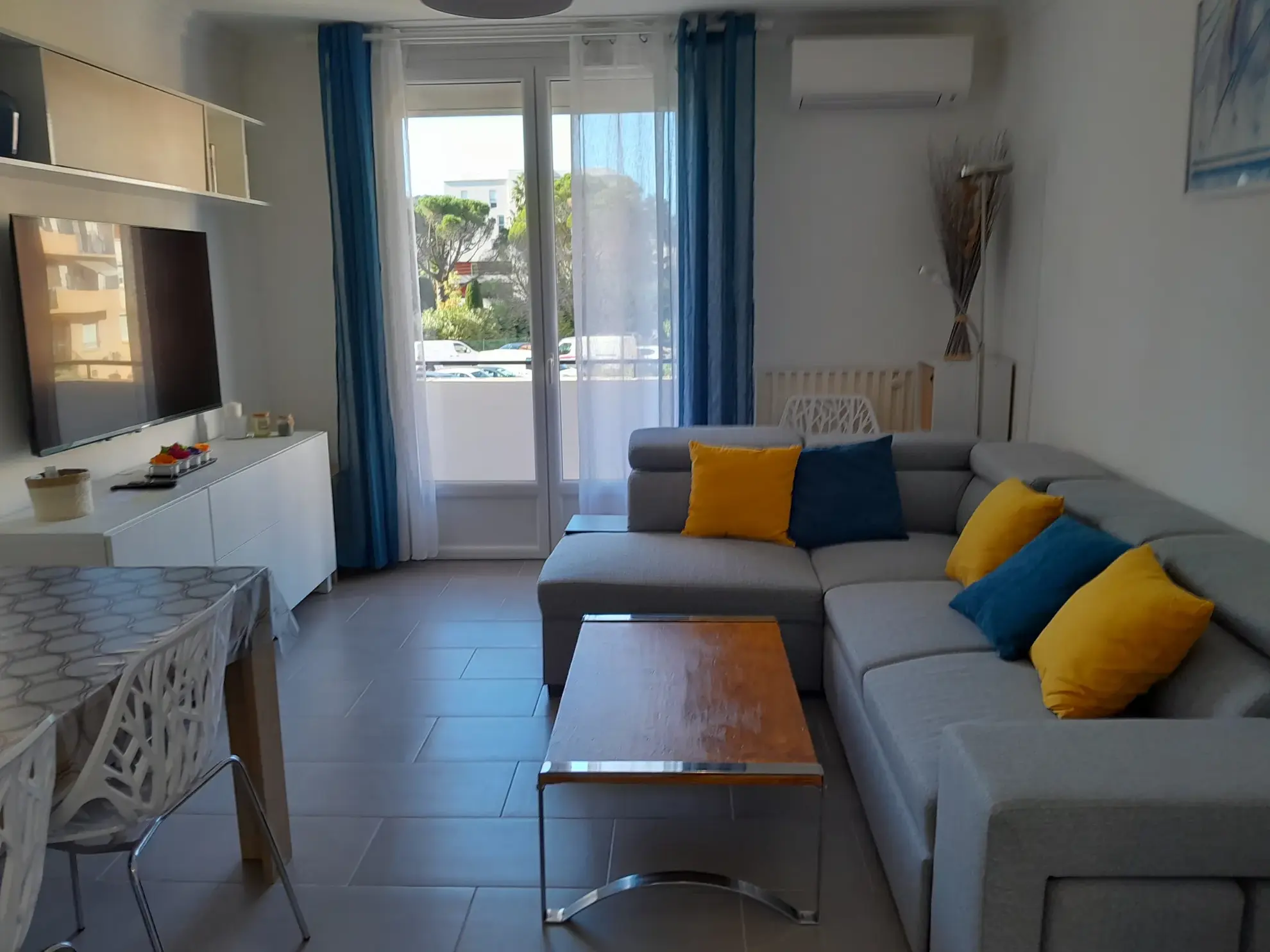 Appartement T3 à vendre à Saint-Raphaël - 55,91 m² avec balcon et parking sécurisé 