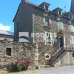 Maison F5 à rénover avec terrasse et jardin près du lac de Salles-Curan