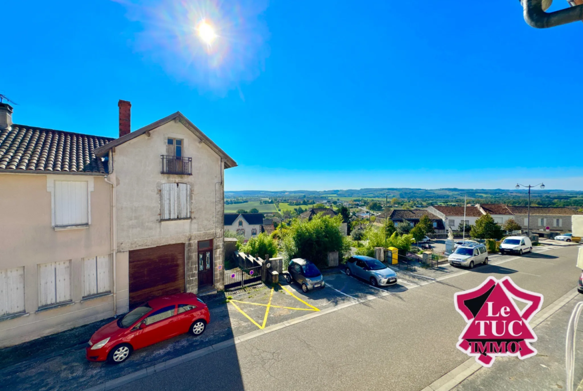 Maison de village à Monflanquin avec garage et 3 chambres 