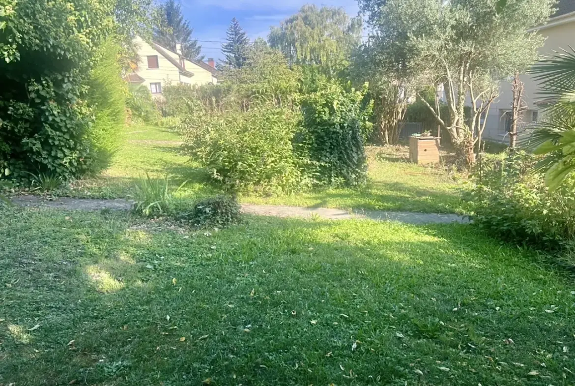 Terrain à bâtir de 506 m² à Chelles, opportunité rare à saisir 