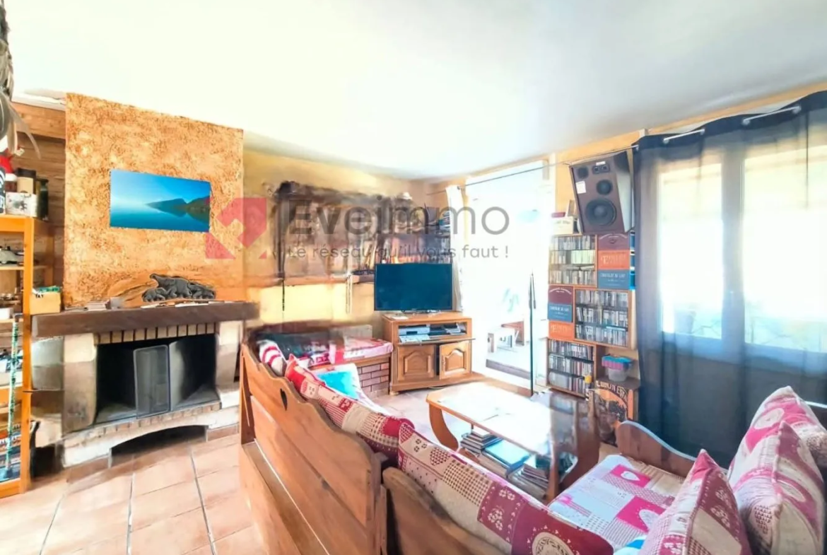 Maison mitoyenne avec jardin à Puget sur Argens - 290000 EUR 