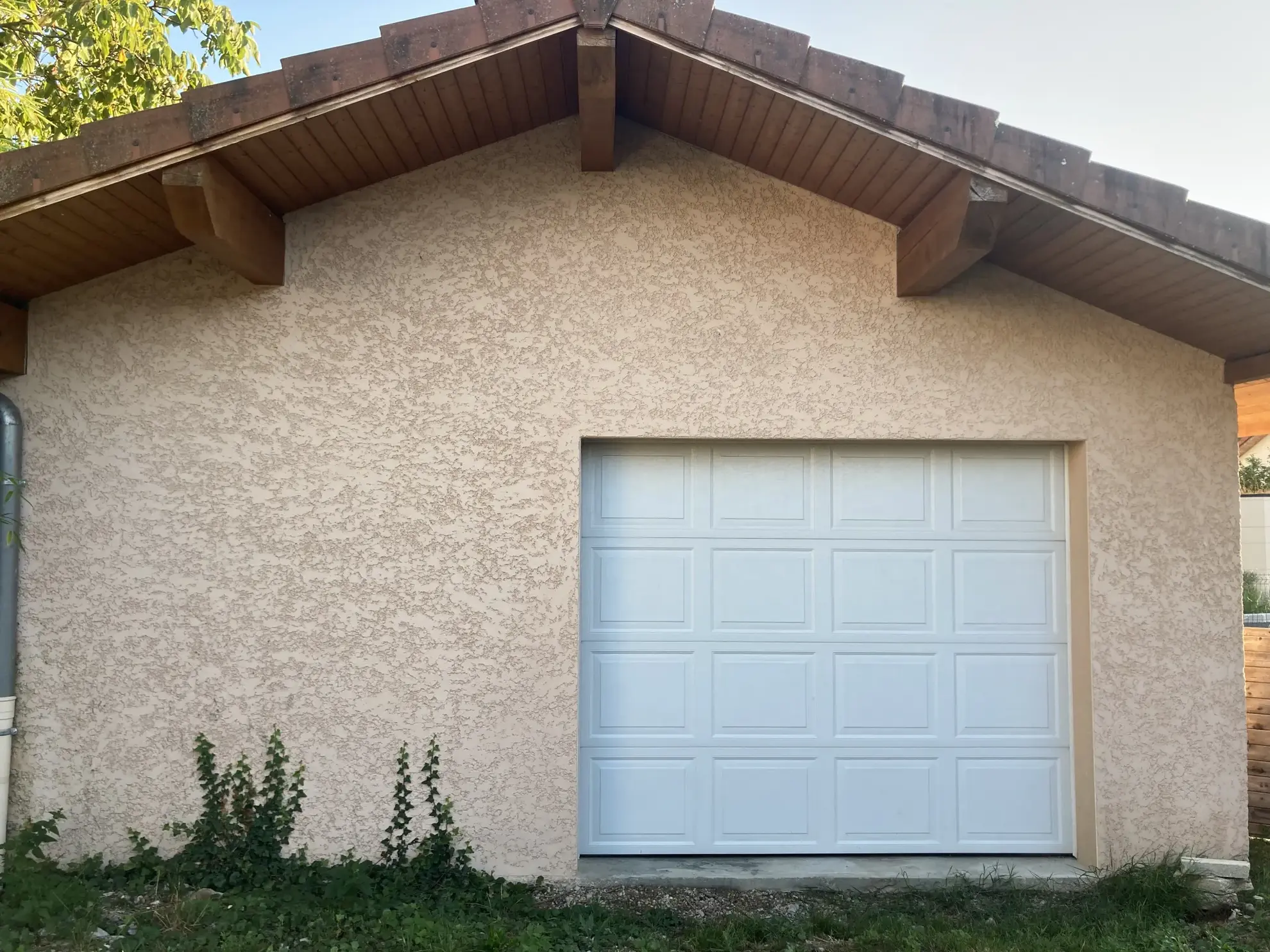 À La Balme les Grottes - Belle villa T7 de 130 m² avec jardin et 6 chambres 