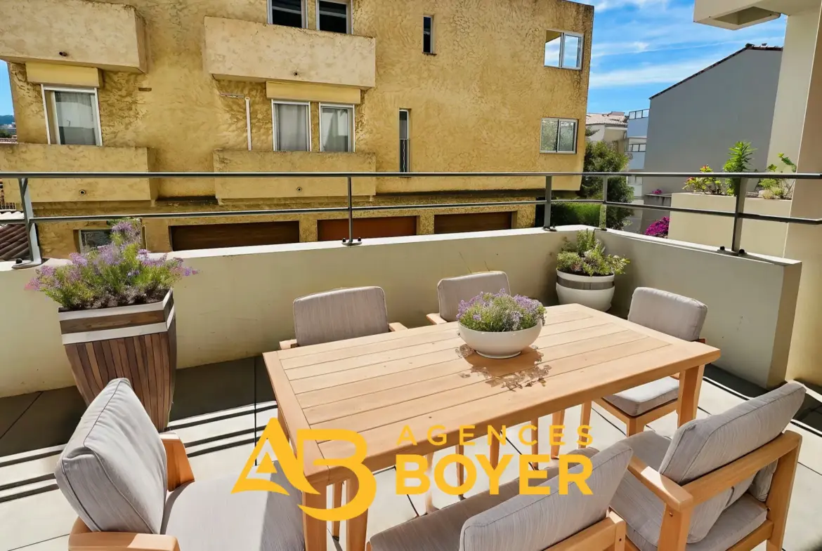 Vente d'un Appartement T2 dans le Centre de Bandol avec Ascenseur 