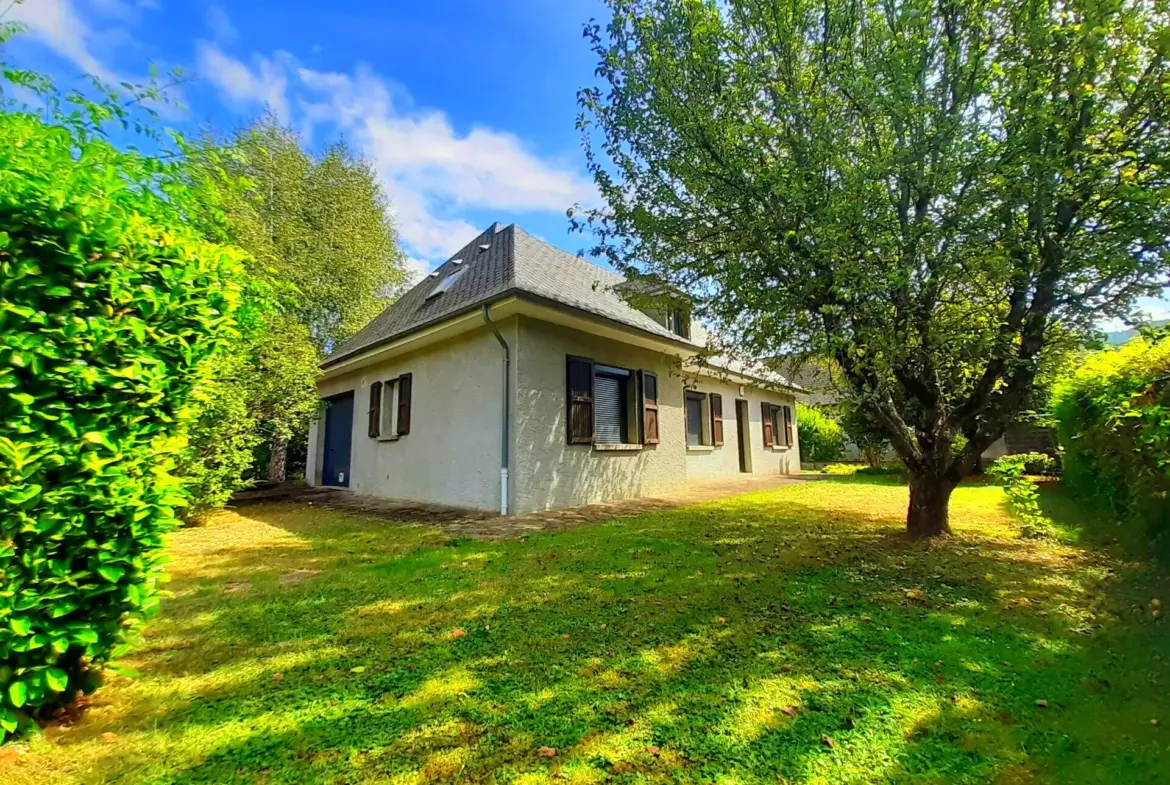 Belle maison d'architecte à vendre à Aurillac 