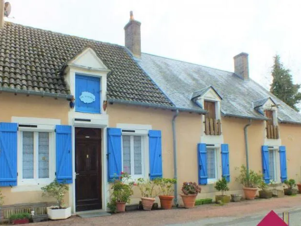 Maison Ancienne avec Jardin près de Bourges - 3h de Paris