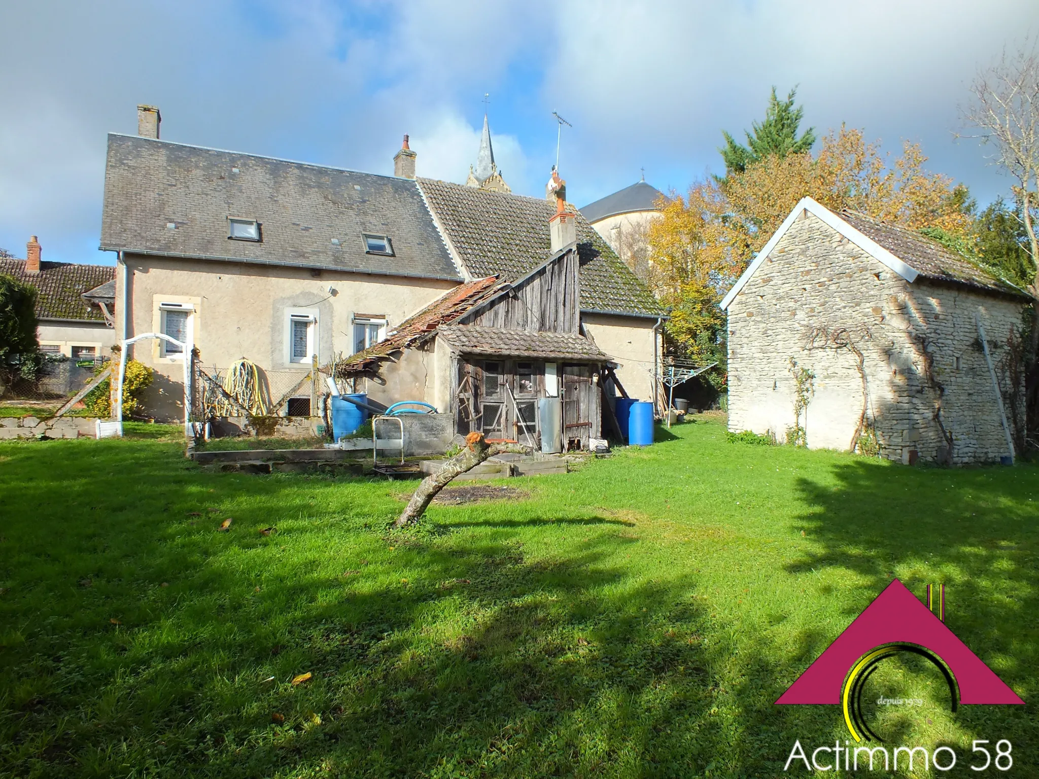 Maison Ancienne avec Jardin près de Bourges - 3h de Paris 