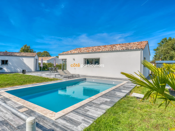 Maison contemporaine de 95 m² avec piscine chauffée à Falleron