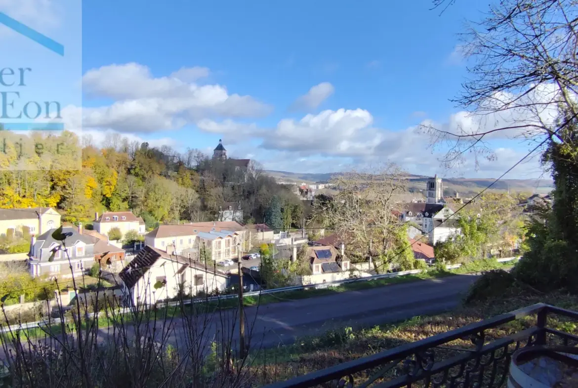 Pavillon T4 93 m² à Tonnerre - Vue dégagée et calme 