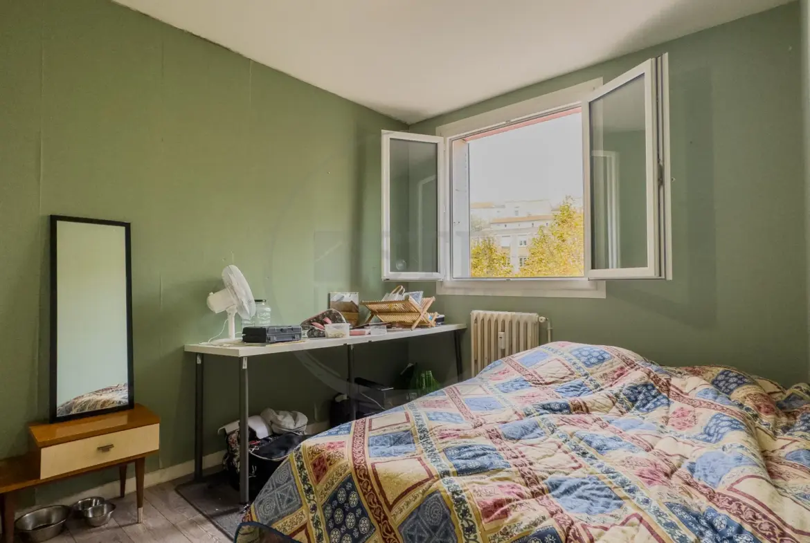 Appartement 58m2 au 3ème étage à Privas, vendu loué 