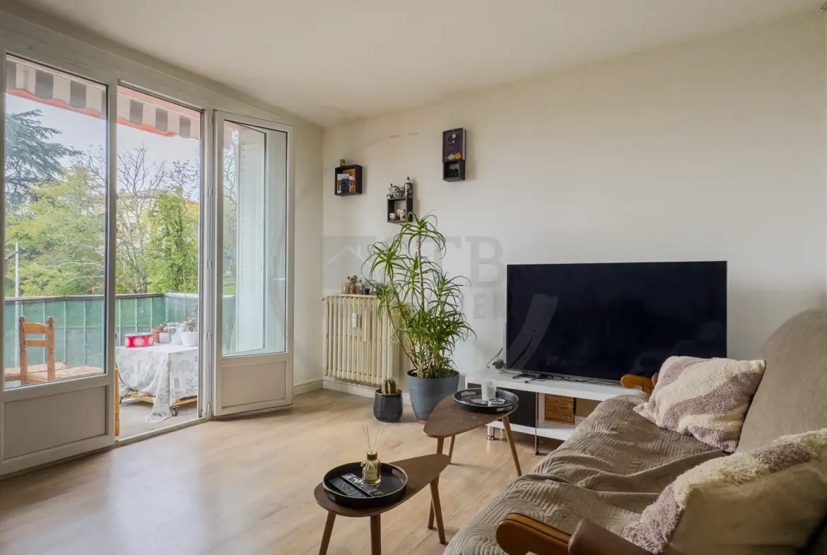 Appartement 58m2 au 3ème étage à Privas, vendu loué 