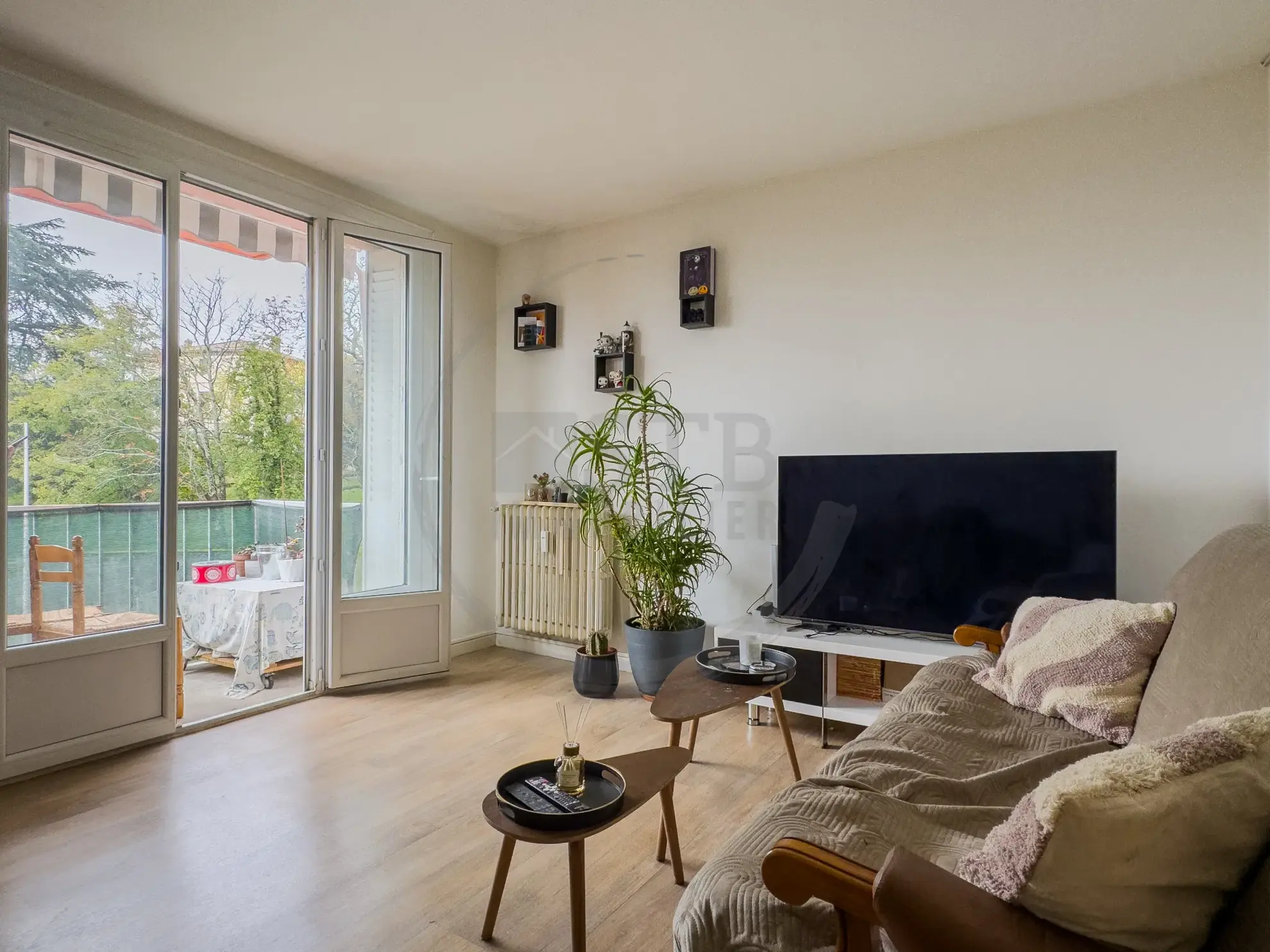 Appartement 58m2 au 3ème étage à Privas, vendu loué 