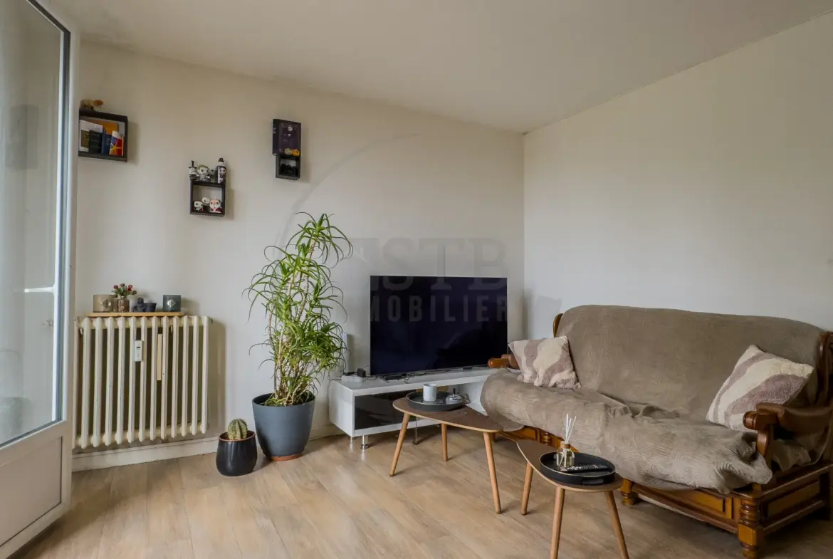 Appartement 58m2 au 3ème étage à Privas, vendu loué 