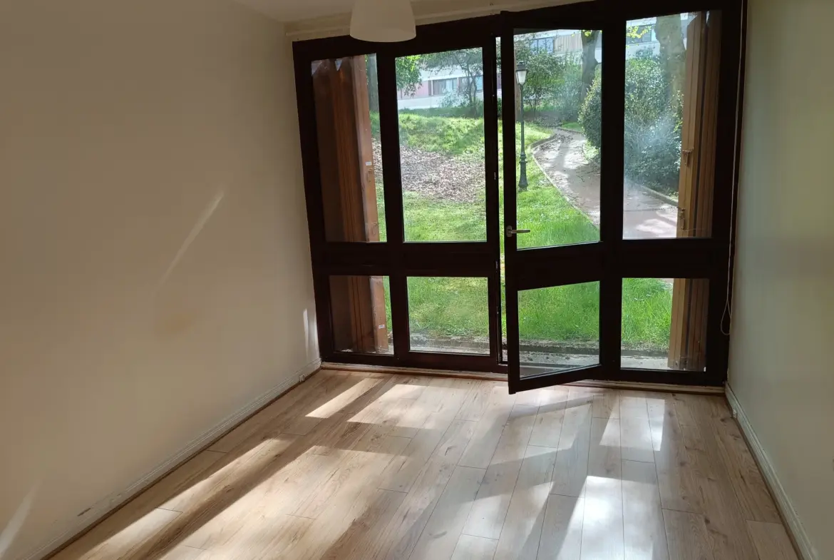 A vendre: Studio de 27 m2 à Fontenay-le-Fleury 