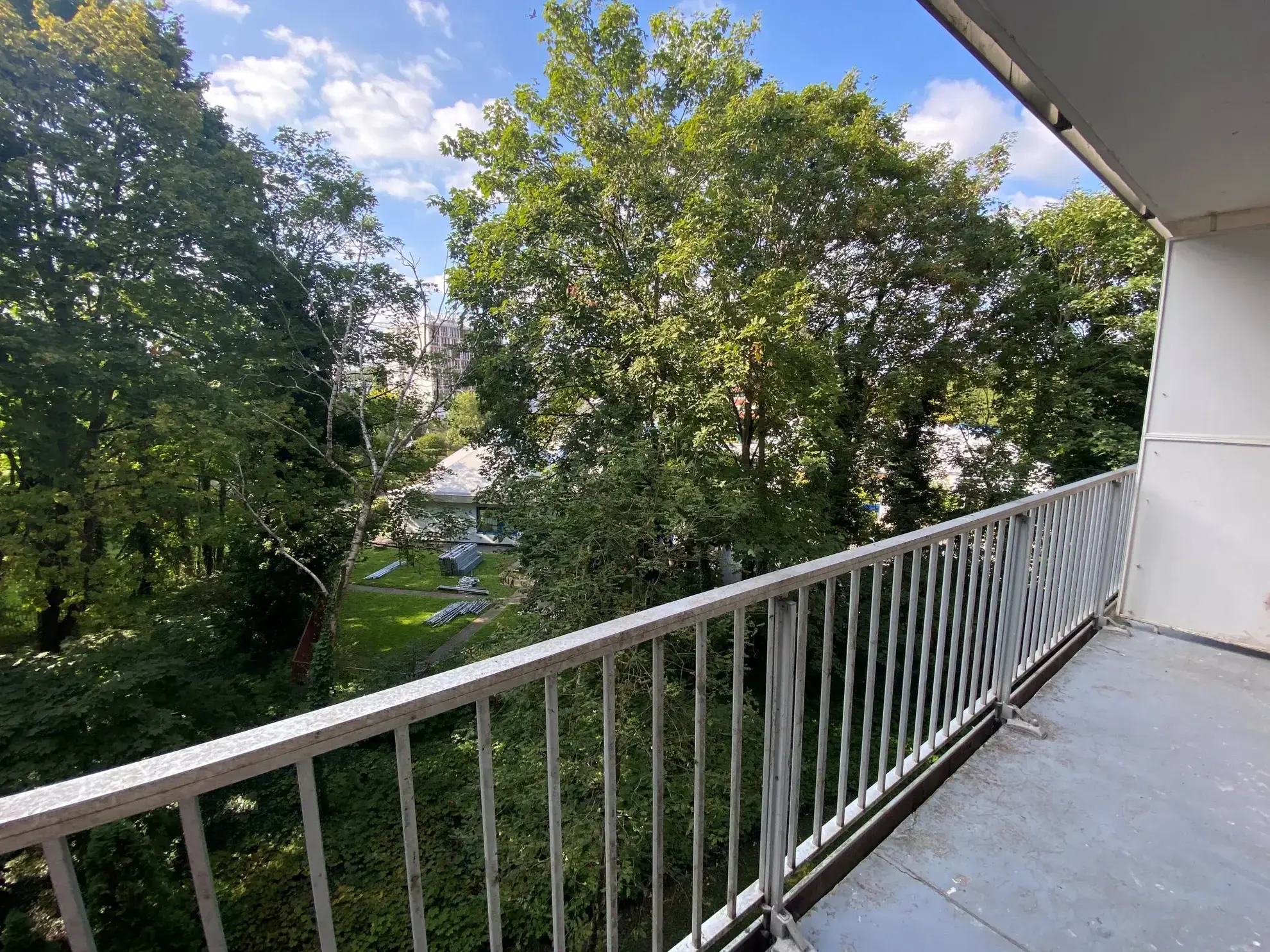 À vendre : Appartement T3 de 61 m² à Évry avec Balcon et Parking 