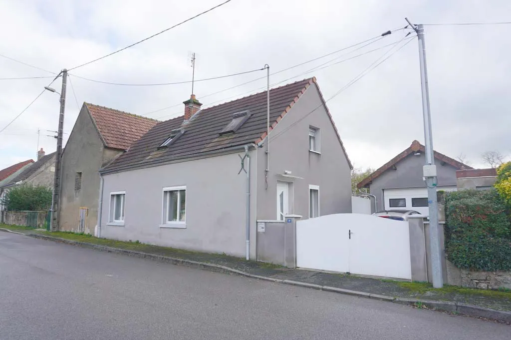 Maison de village rénovée à vendre à Palinges - 90 m² 