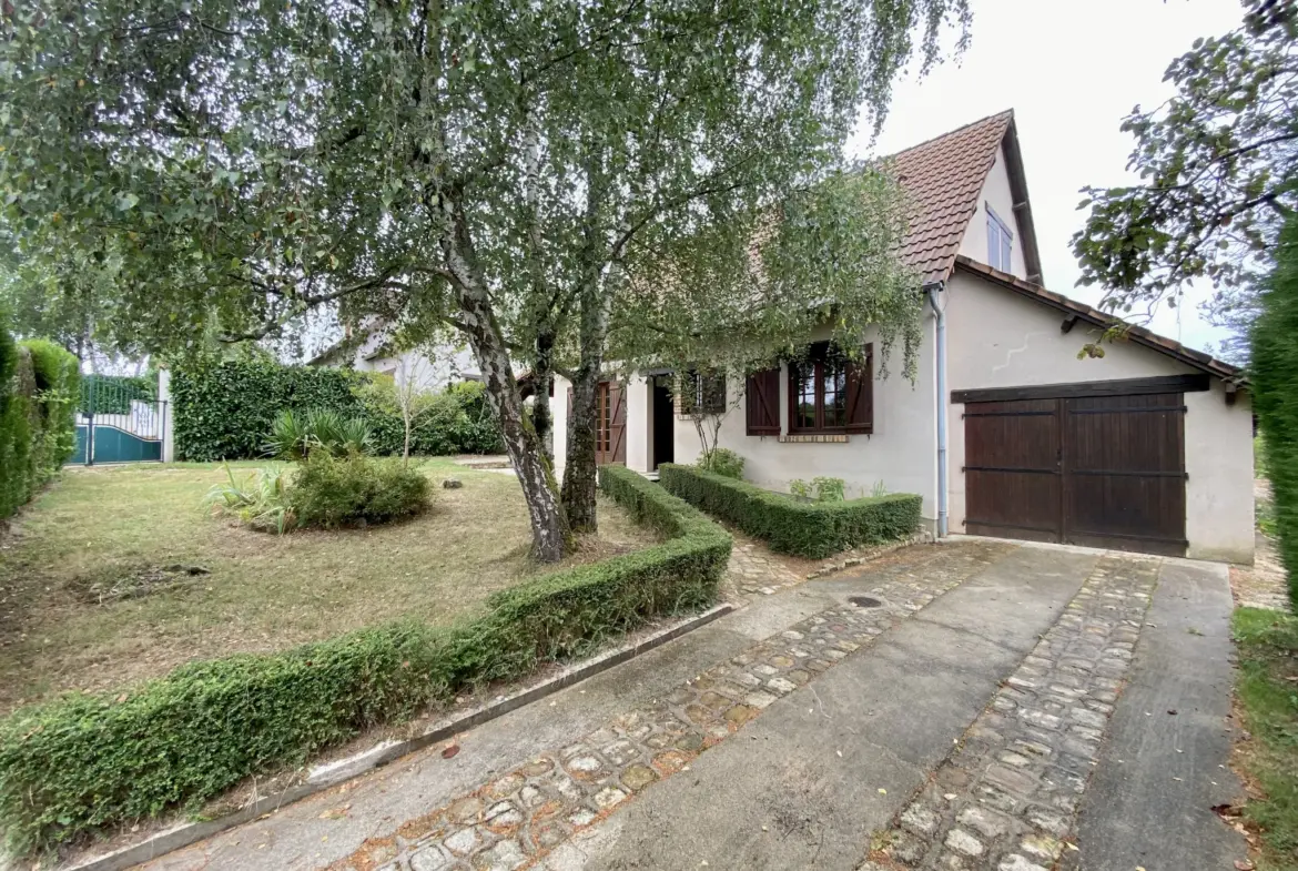 Maison familiale à la campagne à Maray, 5 chambres 