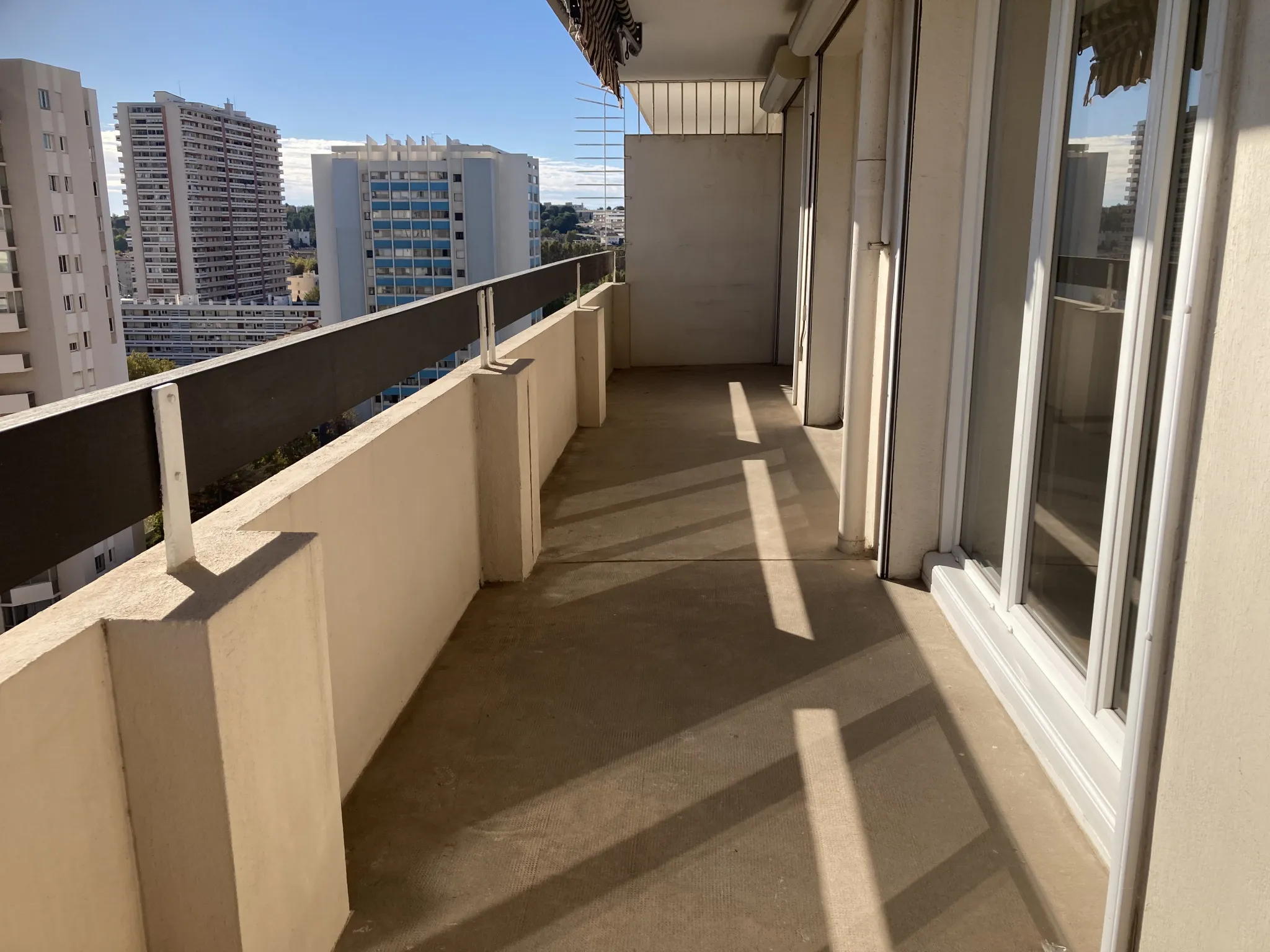 Vente Appartement 4 pièces à Toulon La Rode - 220 000 EUR 