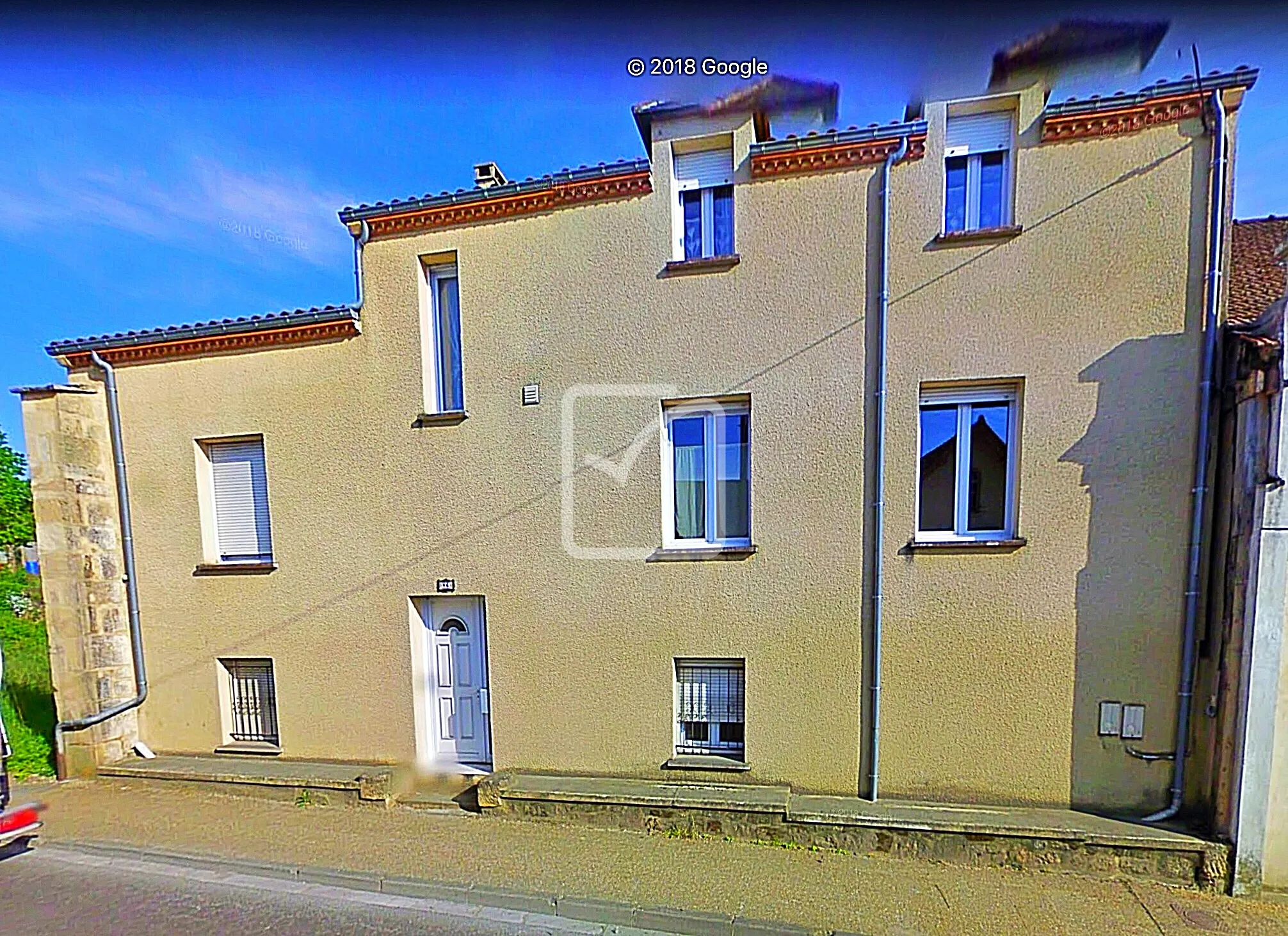 Maison de ville élégante à vendre à Gourdon - 270m2 