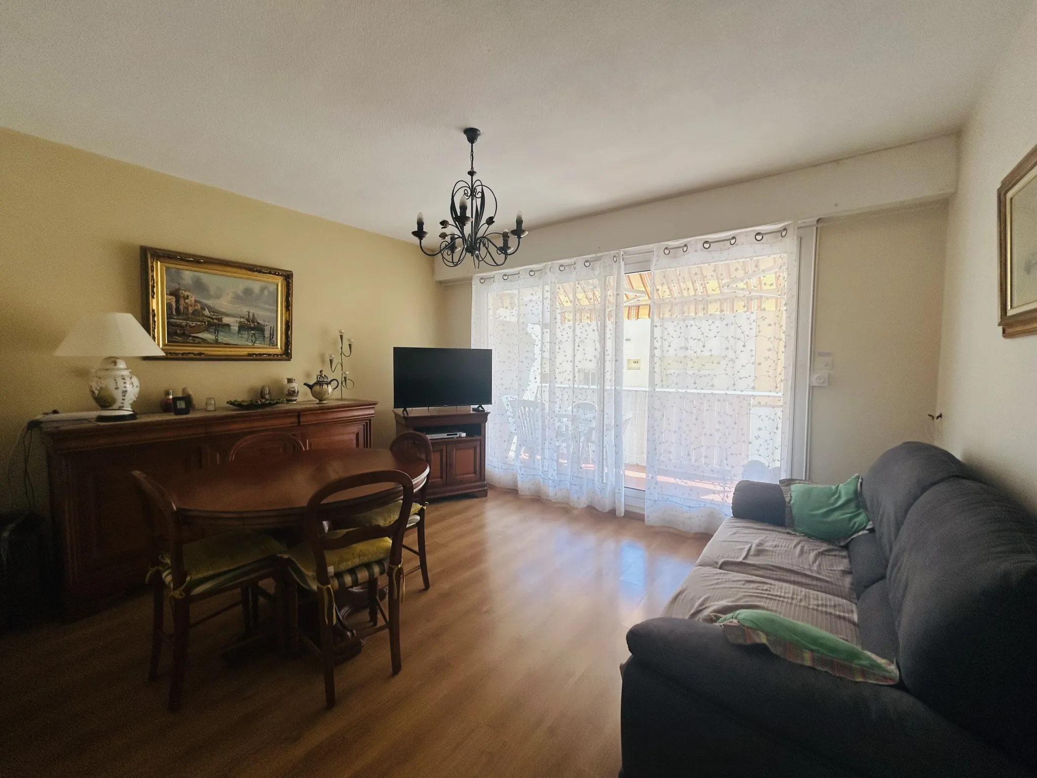 À vendre : Appartement F2 avec terrasse à Amélie-les-Bains 