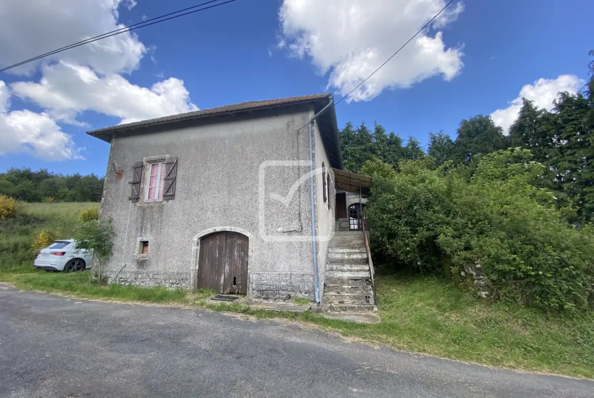 Maison en Pierre à Rénover à Senaillac Latronquière 