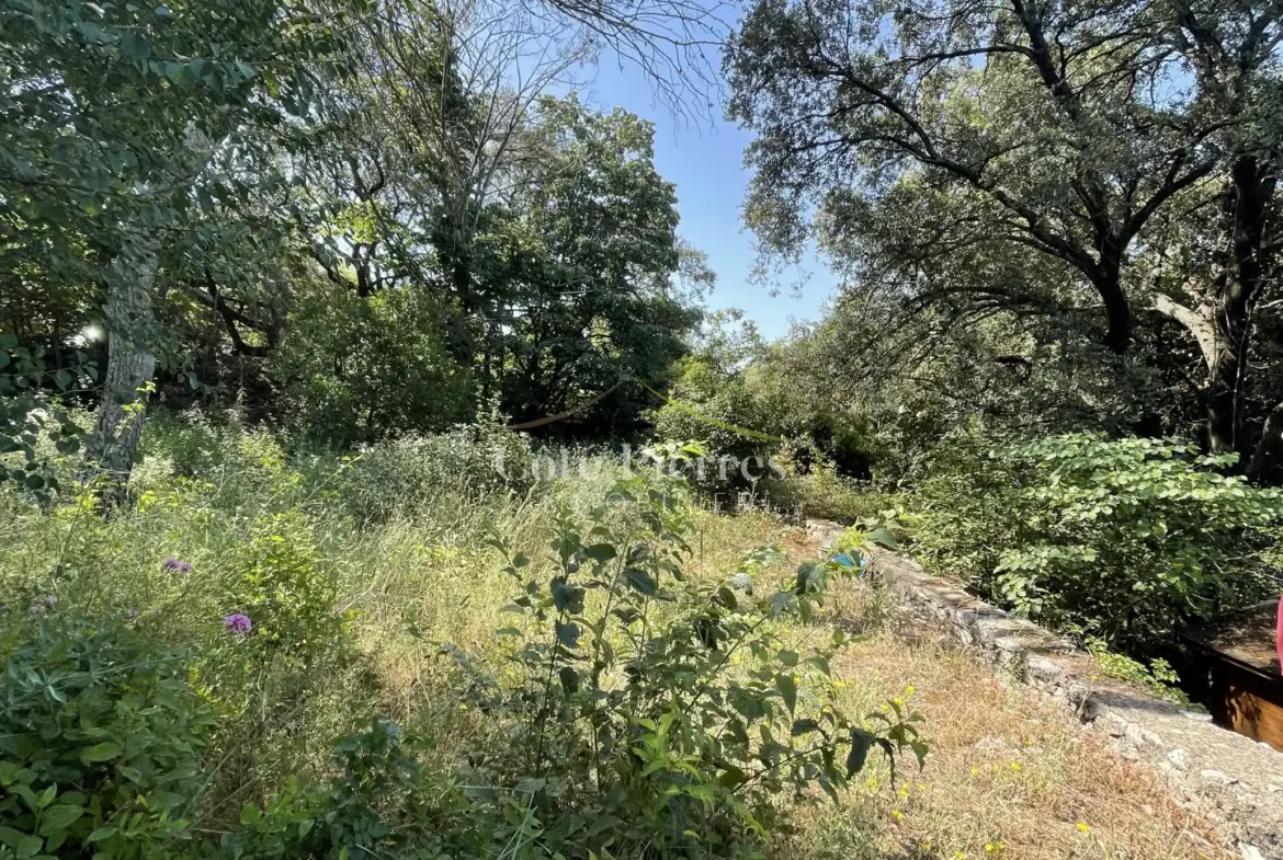 Terrain de loisir de 1004 m² à vendre à Nîmes 