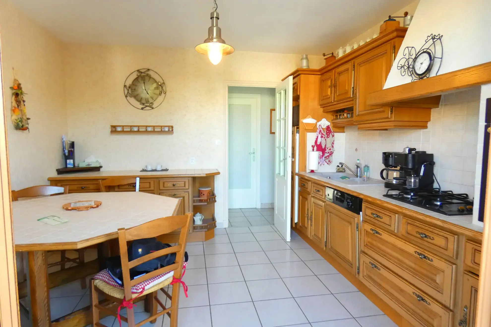 Belle maison à vendre à Arpajon-sur-Cère - 6 chambres 