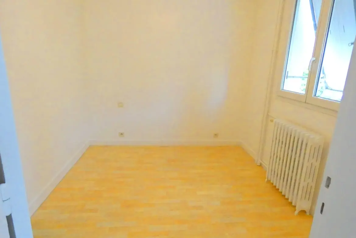 Bel appartement T3 avec balcon à Aurillac 