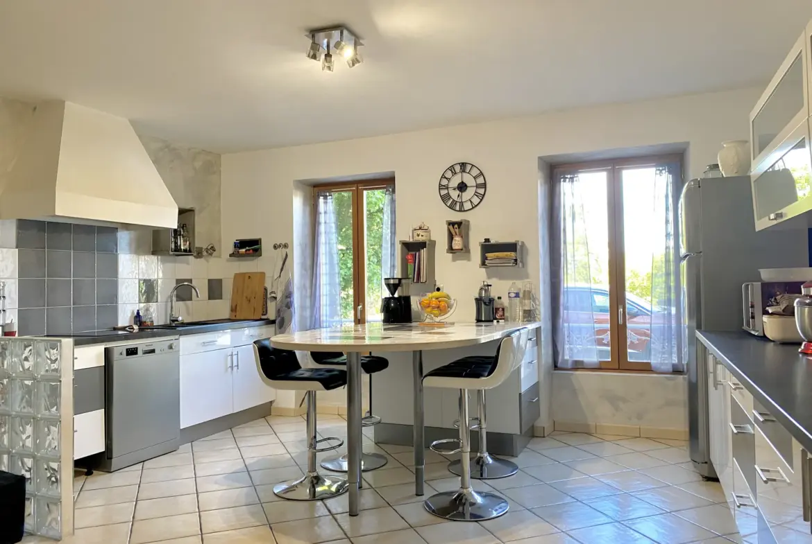 Maison Familiale à Massay - 150 m² 