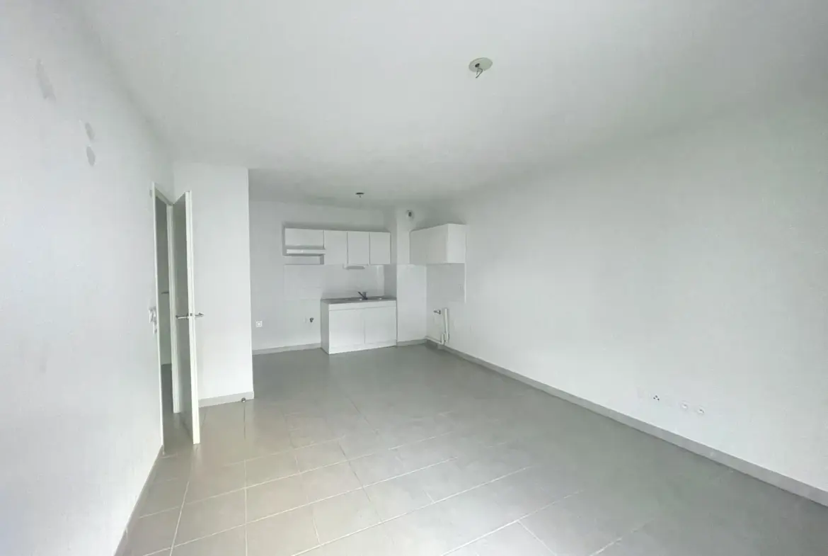 À vendre : Appartement T2 avec parking dans le quartier Capiscol à Agde 