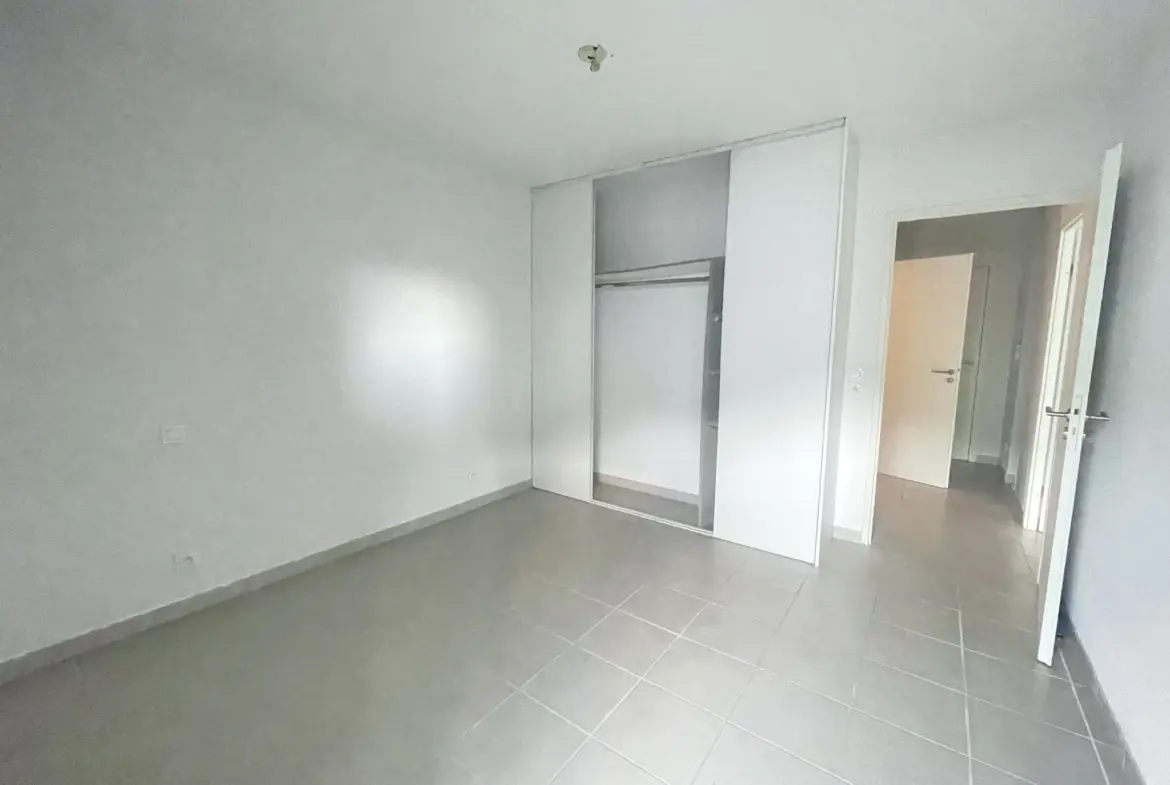 À vendre : Appartement T2 avec parking dans le quartier Capiscol à Agde 