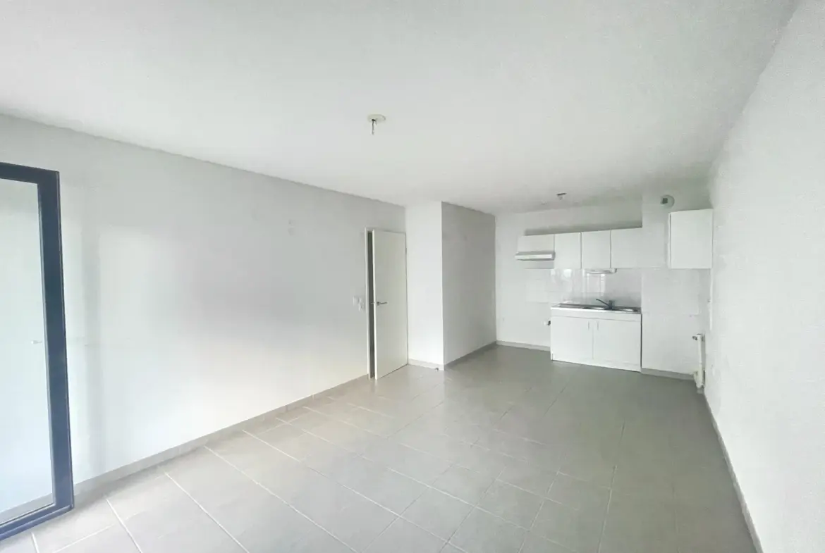 À vendre : Appartement T2 avec parking dans le quartier Capiscol à Agde 