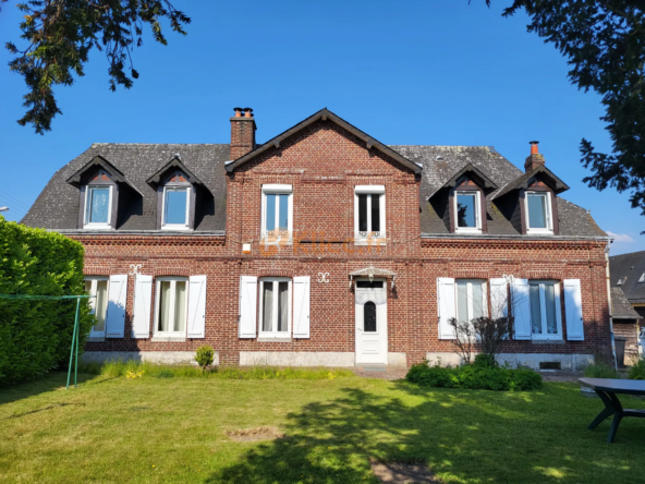 Maison chaleureuse à Yvetot avec 4 chambres et jardin