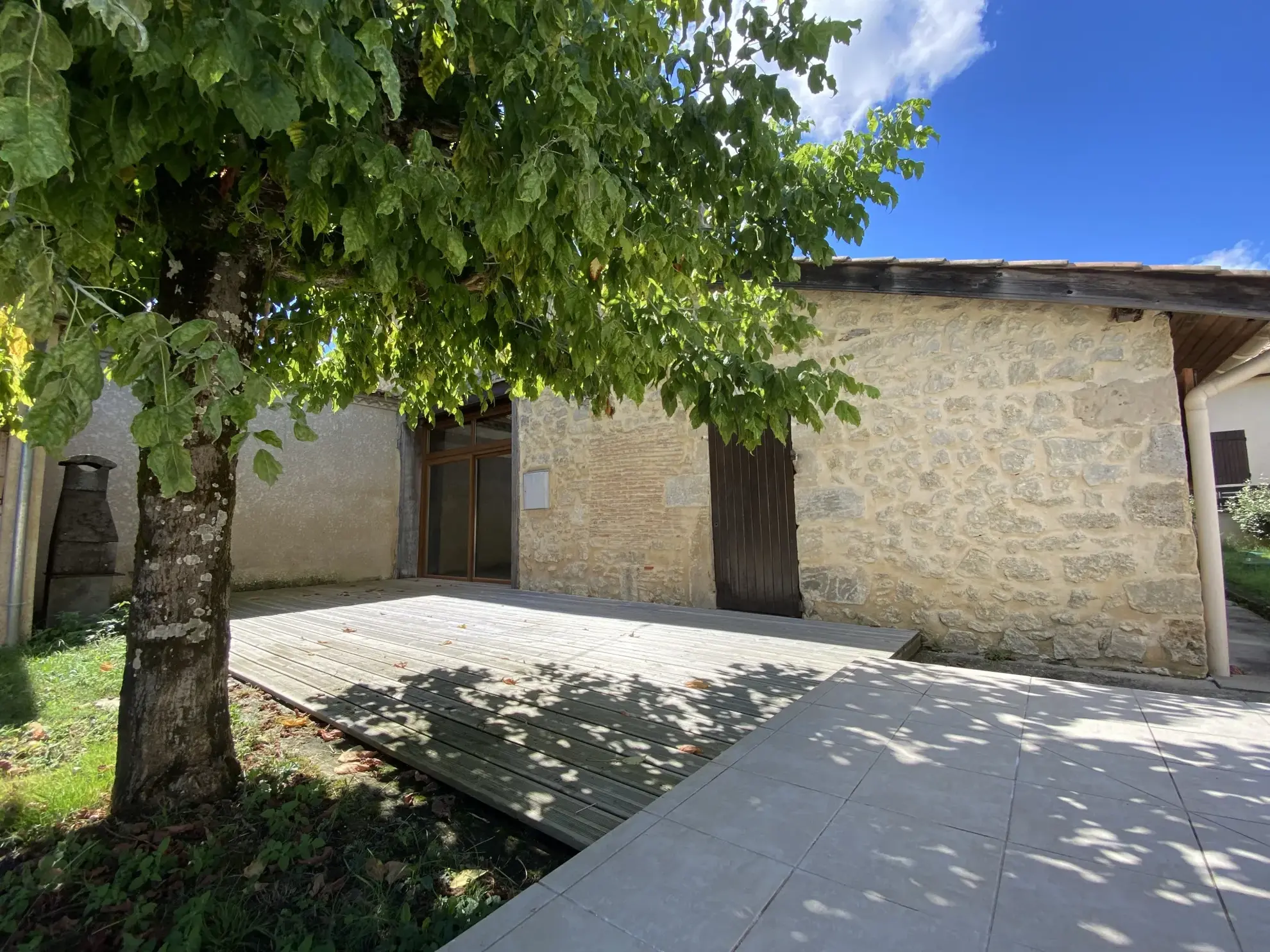 Maison en pierre de 136 m² avec piscine à Bernos-Beaulac 